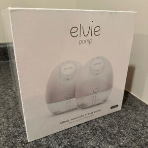 Elvi White Wearable Pump